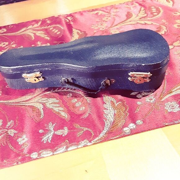 VINTAGE Mini Violin Authentic Models' Mozart Commemorative Violin Mini Pochette - Picture 3 of 8